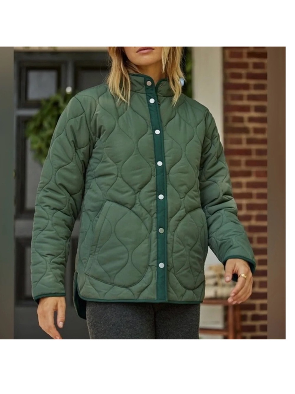 Summersalt The Reversible Eco Quilted Jacket in Olive & Eden
